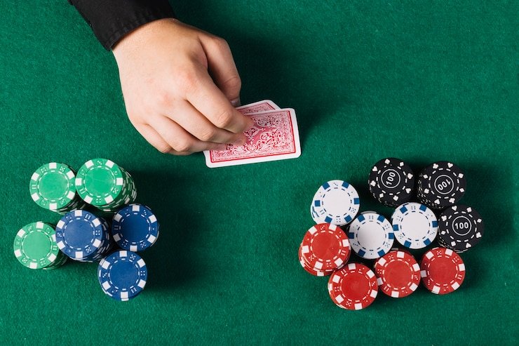 Bagan tingkat loyalitas u7buy menampilkan manfaat progresif dari Member hingga Diamond